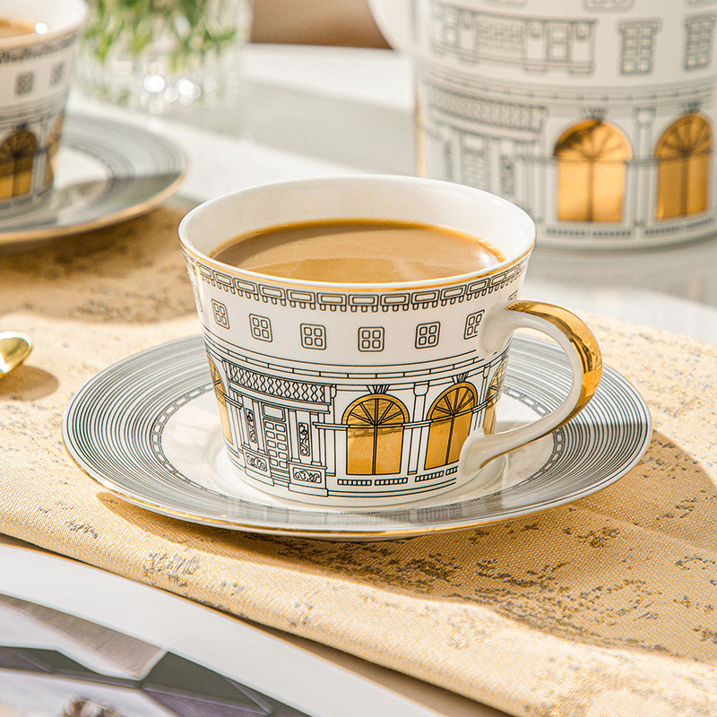 Tea Coffee Pot Set - ヨーロッパの建築用カップアンドソーサー,コーヒーマグ,フレンチゴールドの豪華な絵画,アフタヌーンティーのデザートプレート,キッチン