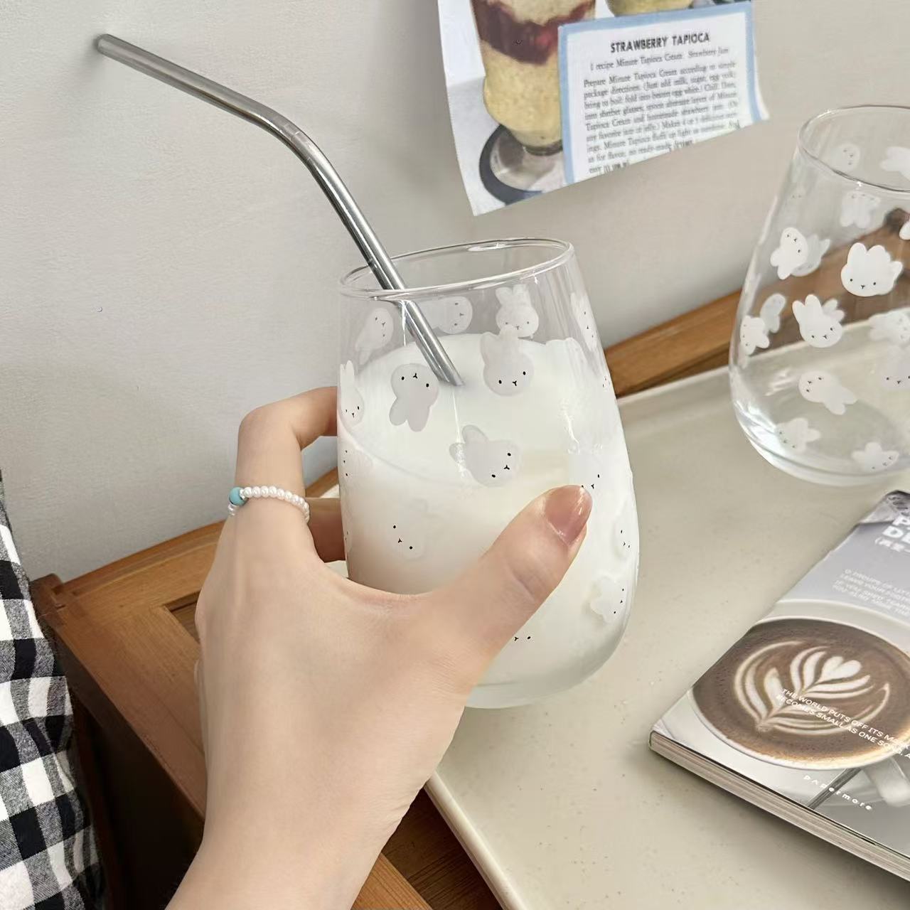 かわいいミッフィーのウサギ柄プリントガラスタンブラー、大容量 - Coffee Tea Milk のレビューと価格