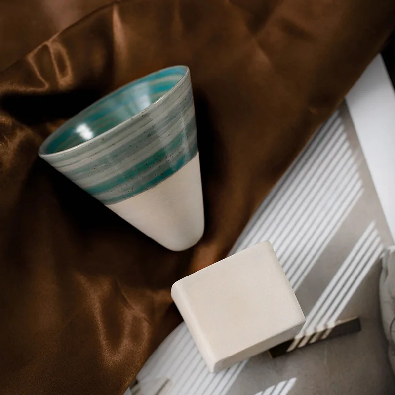 1個入り レトロな日本風三角円錐形陶器製茶・コーヒーカップ、 - Coffee Tea Latte のレビューと価格